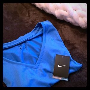 Nike dri-fit training shirt - short sleeve NWT